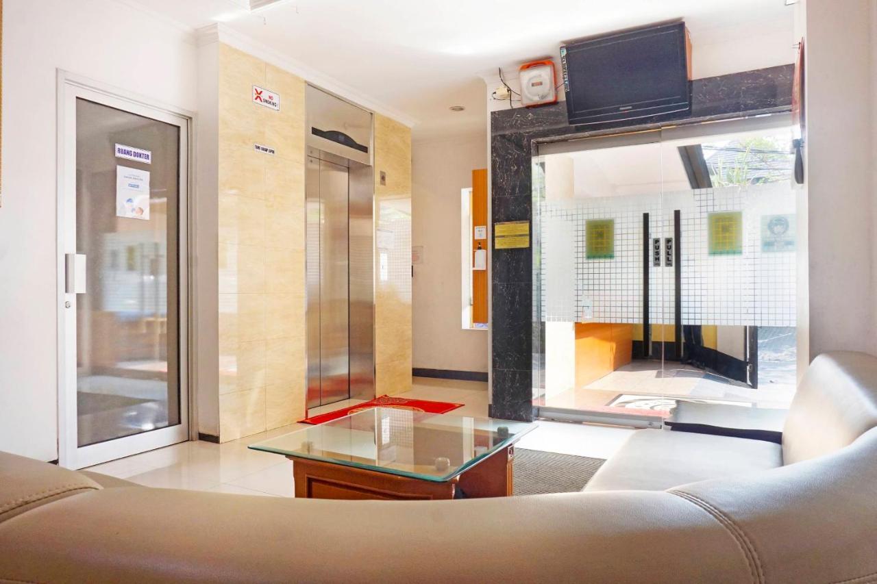 فندق جاكرتافي  Collection O 91380 Golden Mansion المظهر الخارجي الصورة